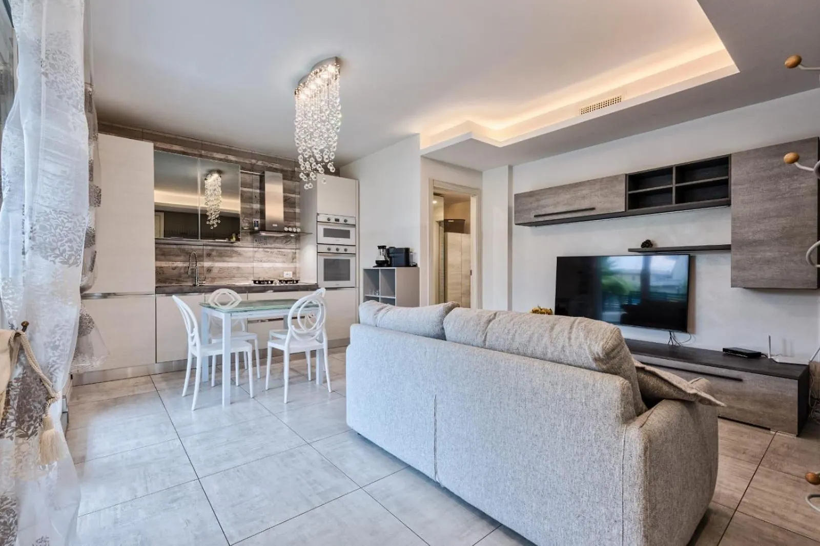 Sb Sweet Apartment With Pool Peschiera del Garda Italy