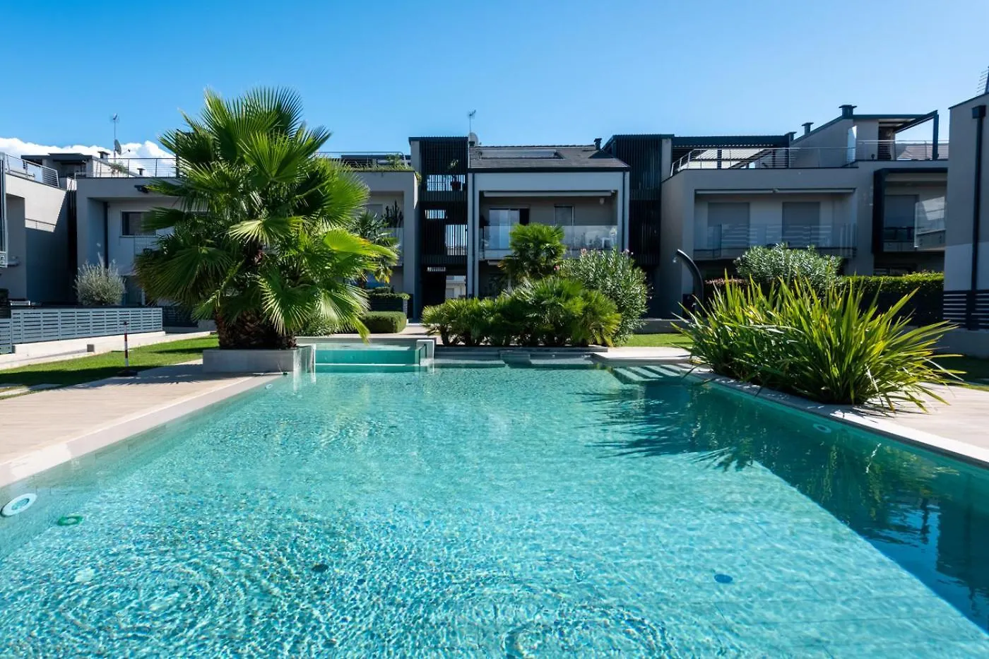 Sb Sweet Apartment With Pool Peschiera del Garda